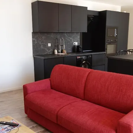 village vacances Cap Esterel-grand appartement vue mer Appartement *