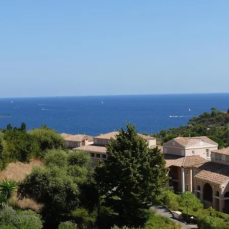 Appartement village vacances Cap Esterel-grand appartement vue mer